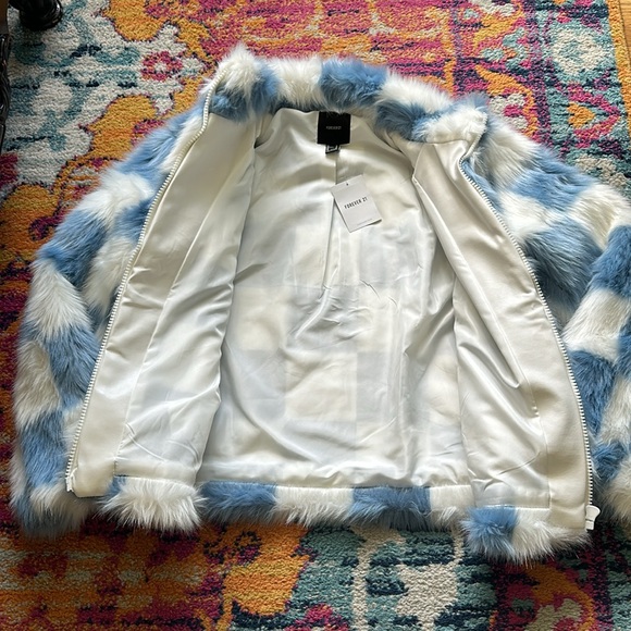 Premium Forever 21 Fuzzy Jacket - Picture 4 of 8